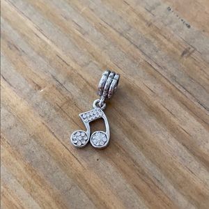 ❗️Closet Closing 11.1.20❗️ Music Notes Charm